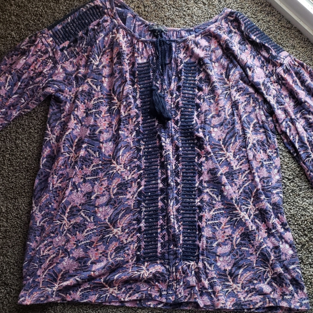 Lucky brand top Medium